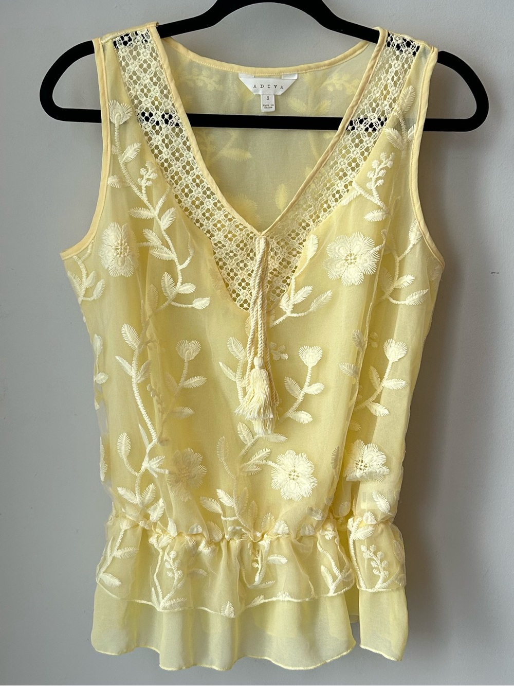 Y2K Adiva Yellow Embroidered V-Neck Fairycore Whimsy Cottagecore Romantic Boho